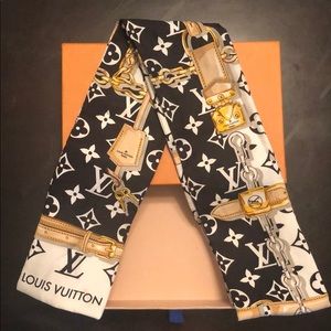 LOUIS VUITTON MONOGRAM CONFIDENTIAL BANDEAU